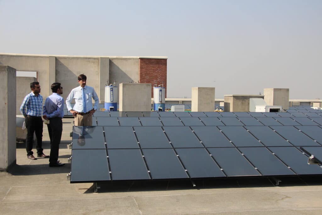 ThemeecoGroup-solar-rooftop-plant-LUMS